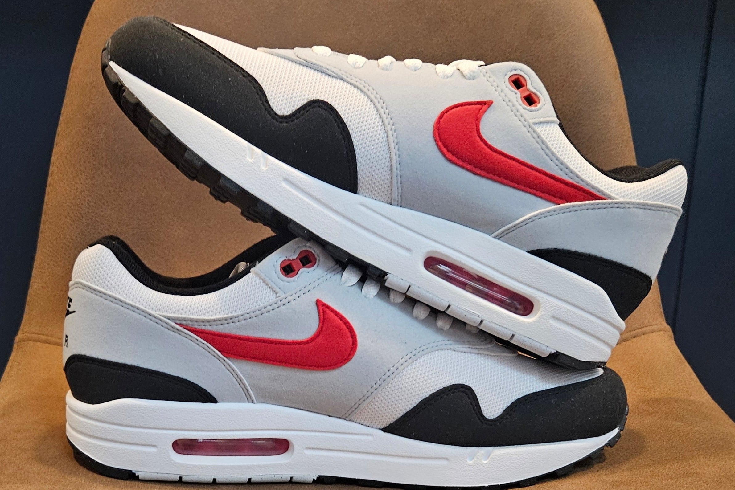 New Nike Air Max 1 "Chili 2.0" Size 9M